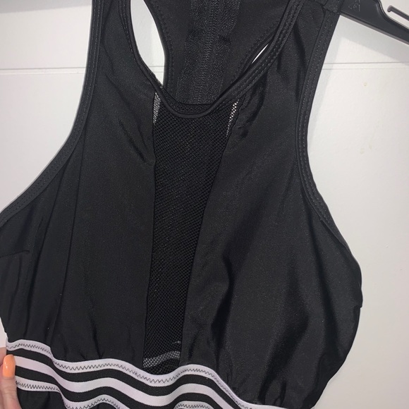 bathing suit - Picture 2 of 4